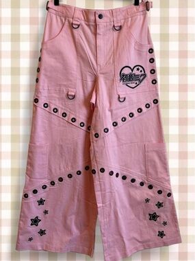BRAND NEW HATSUNE MIKU X DOLLS KILL PINK CARGO EMBROIDERED PANTS!!